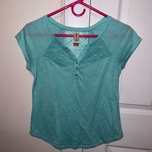 EUC No Boundaries Top Size Small!